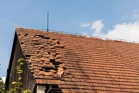 Les &eacute;tapes cl&eacute;s pour une r&eacute;novation r&eacute;ussie de votre toiture